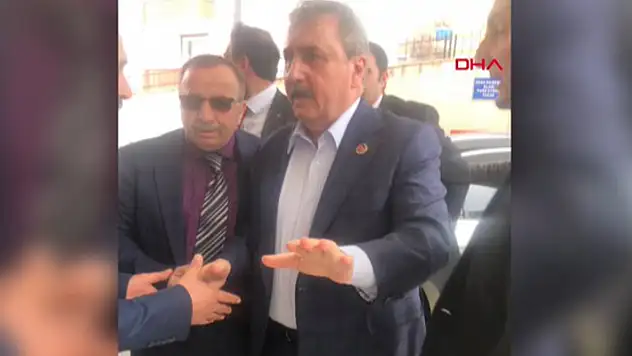 BBP Genel Başkanı Destici'nin aracı kaza yaptı

