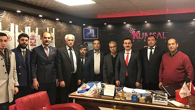 BBP meclis üyesi adayı pazar esnaflarını ziyaret etti
