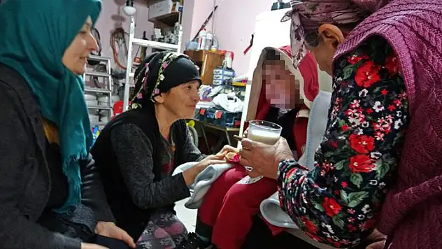 Bebek firarda! 2 yaşındaki bebek evden kaçtı, mahalle alarma geçti
