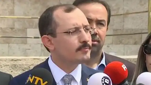 Bedelli askerlikten yararlanacaklar ücretsiz izinli!