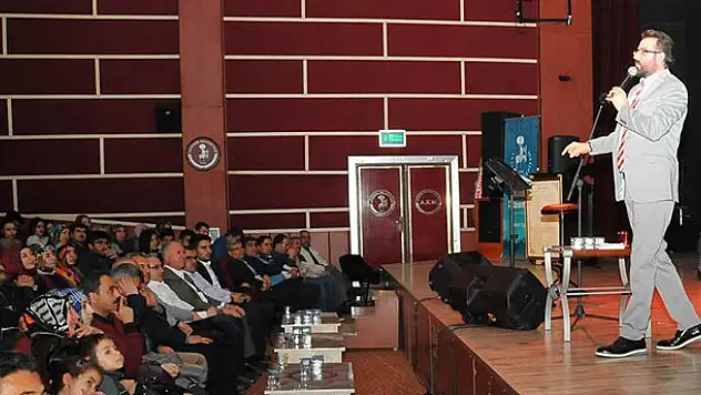 Bedirhan Gökçe Akşehirlilerle buluştu