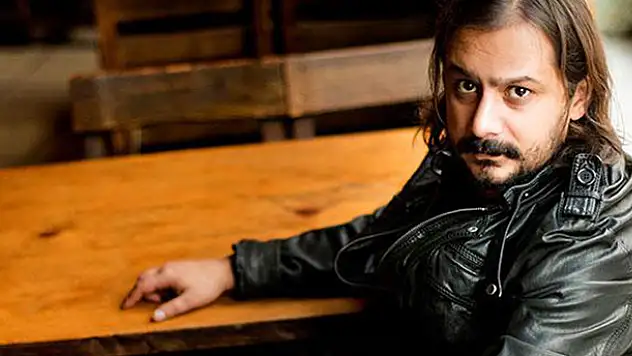 Behzat Ç'nin yazarı Emrah Serbes'ten şoke eden itiraf!