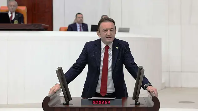 Bektaş: Gazeteciler, demokrasi ve hukuk kuralları çerçevesinde görevlerini yerini getirebilmelidir