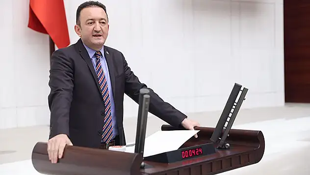 Bektaş'tan, belediyelere emlak vergisi çağrısı