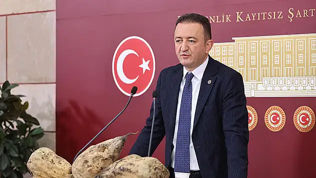 Bektaş'tan iktidara uyarı: Aracı şirketlerin hukuksuz pancar alımlarına göz yummayı bırakın