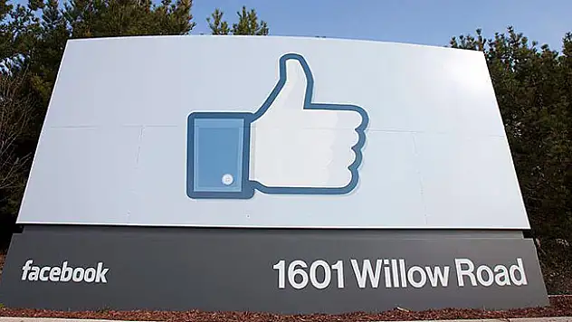 Belçika Facebook'a izlemeleri durdurması için 48 saat süre verdi
