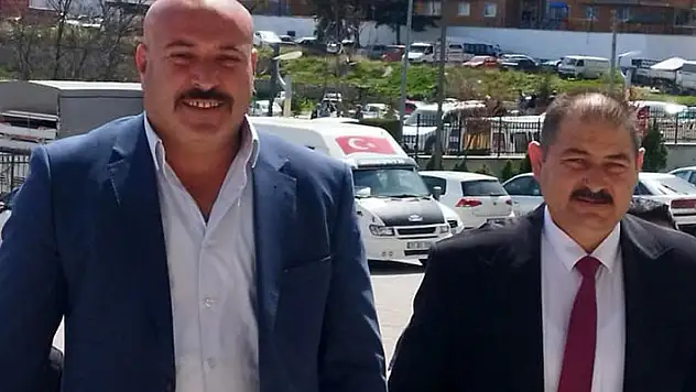 
Belediye başkanını ağır yaralayan şahıs akrabasıymış