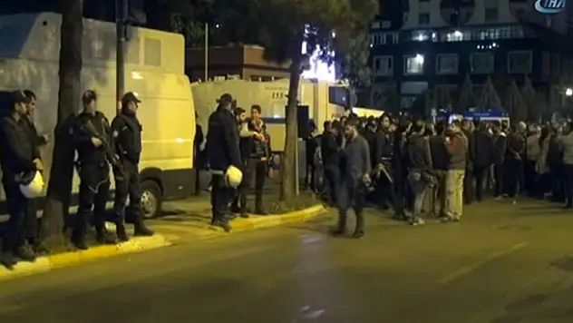 Belediye binasına jandarma ekipleri sevk edildi