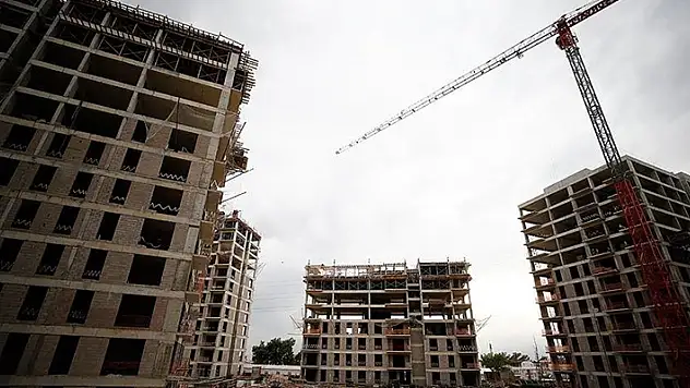 Belediyelerin yapı ruhsatı verdiği bina sayısı yılın ikinci çeyreğinde yüzde 5,7 arttı
