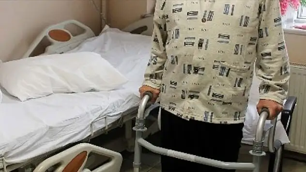 Belinden Aşağısı Felç Olan Kıbrıs Gazisi Ameliyatla Ayağa Kalktı