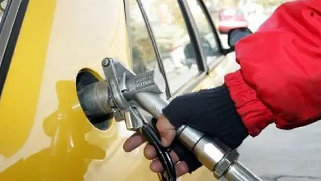 Benzin motorin ve LPG'ye bir yılda 79 kez zam geldi
