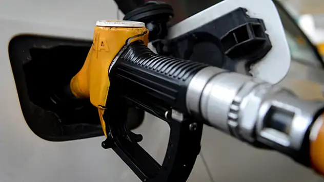 Benzin ve motorin fiyatlarına büyük indirim yapıldı
