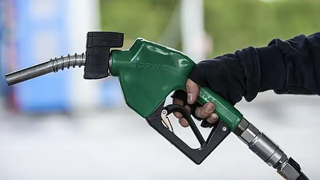 Benzin ve motorine 41 kuruş zam geliyor
