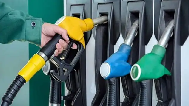 Benzin ve motorine 5 Mart 2022 itibariyle büyük zam var! Konya'da motorinin litresi  20 lirayı aşacak