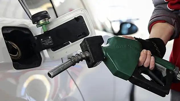 Benzin ve motorine dev zam geliyor! Motorinden sonra benzin de 10 TL'yi aşacak
