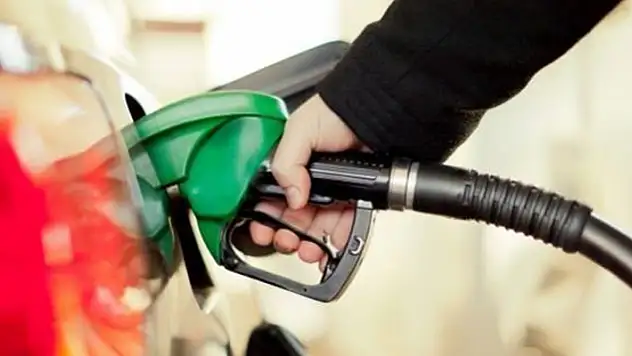 Benzine 1 lira 64 kuruş, motorine 1 lira 63 kuruş zam geliyor