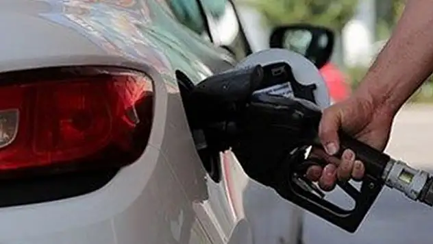 Benzine 10 kuruş indirim