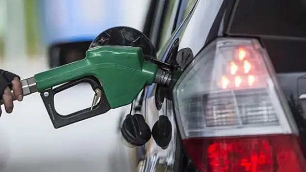 Benzine 28 kuruş zam geliyor
