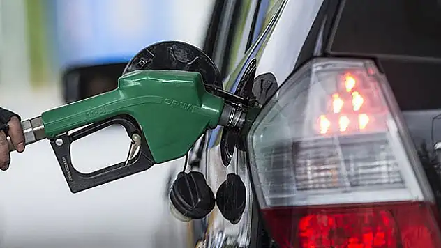 Benzine 29 kuruş zam