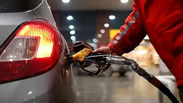 Benzine 6 kuruş indirim
