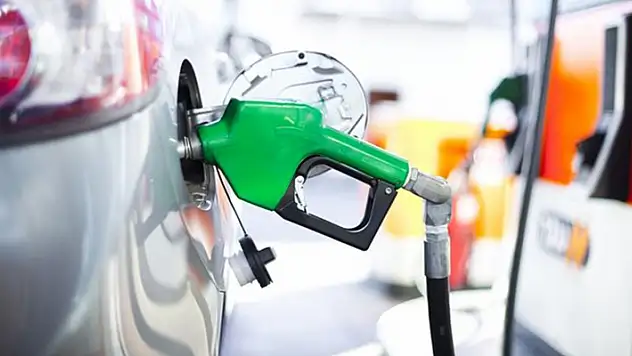Benzine 80 kuruş zam geliyor