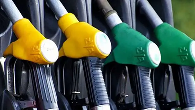 Benzine 9 kuruş zam