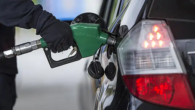 Benzine indirim bekleniyor
