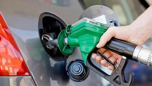 Benzine indirim geldi