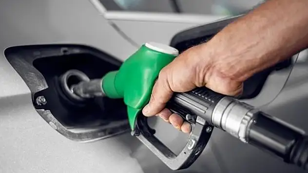 Benzine indirim geliyor! Benzinin litresinde 20 Mayıs 2022 Cuma günü 1 lira ucuzlayacak
