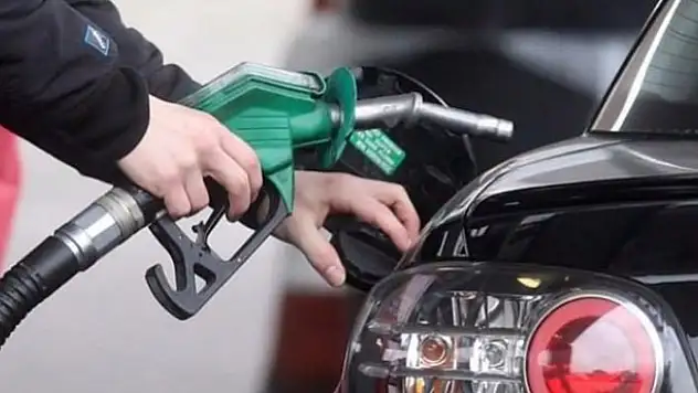 Benzine yine zam geldi!