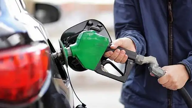 Benzine zam geldi! İşte güncel akaryakıt fiyatları 