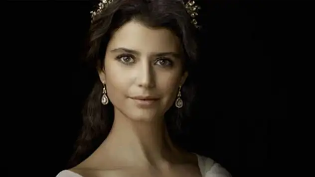 Beren Saat, Kösem'de görücüye çıktı