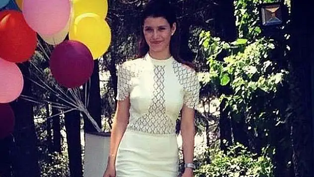 Beren Saat yüzüğü çıkardı