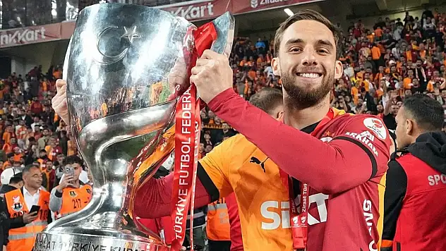 Berkan Kutlu da Galatasaray'a veda etti