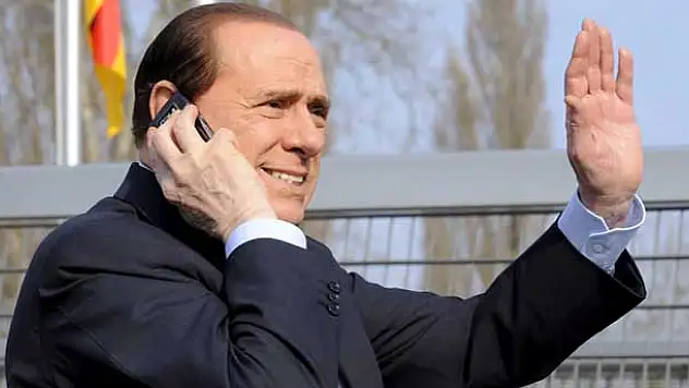 Berlusconi'ye 3 yıl hapis şoku