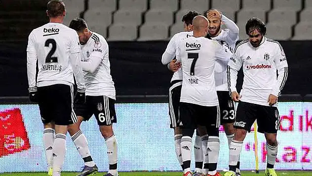 Beşiktaş 3 puanı 3 golle aldı