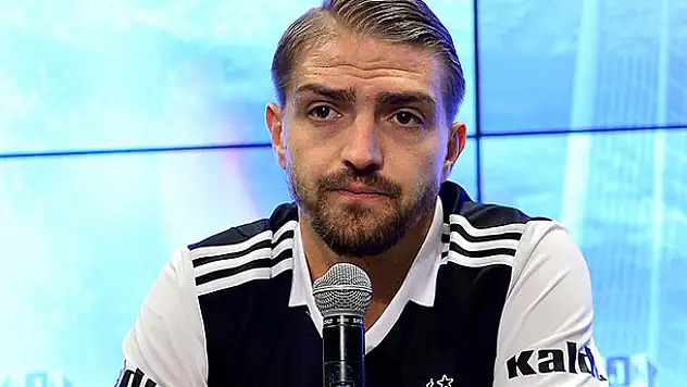 Beşiktaş Caner Erkin'i Açıkladı
