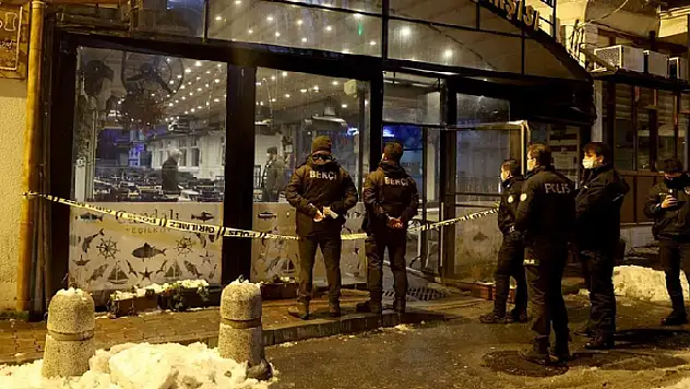 Beşiktaş eski yöneticisi Şafak Mahmutyazıcıoğlu silahla vurularak hayatını kaybetti
