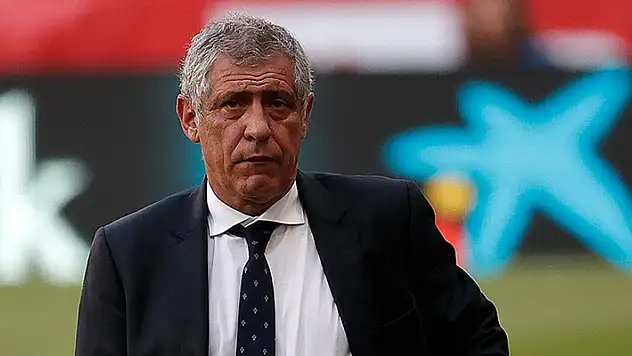 Beşiktaş'ın yeni teknik direktörü Portekizli Fernando Santos oldu
