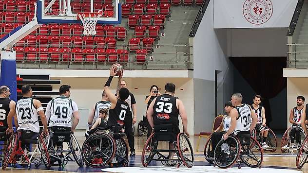 Beşiktaş, Konya'da yarı finale çıktı!
