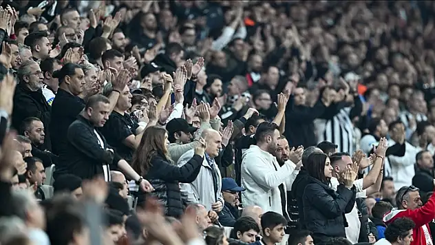 Beşiktaş'ta yeni sezon kombine biletleri satışa sunuldu

