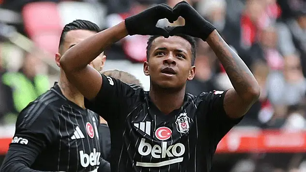 Beşiktaşlı futbolcu Keny Arroyo, Cruzeiro'ya transfer oldu