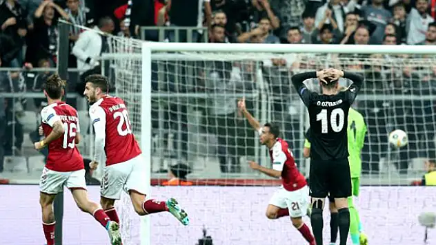 Beşiktaşlı taraftarlardan Oğuzhan Özyakup'a sert tepki