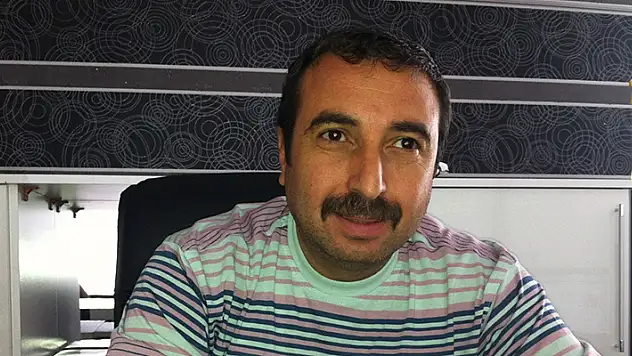 Beslediği boğanın saldırısında öldü

