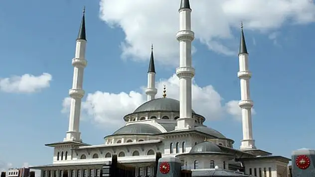 Beştepe Millet Camii ibadete açıldı