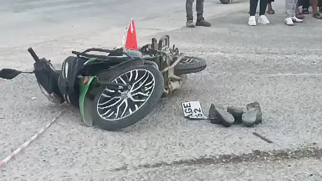 Beton mikseri motosikleti ezdi: 2 ölü