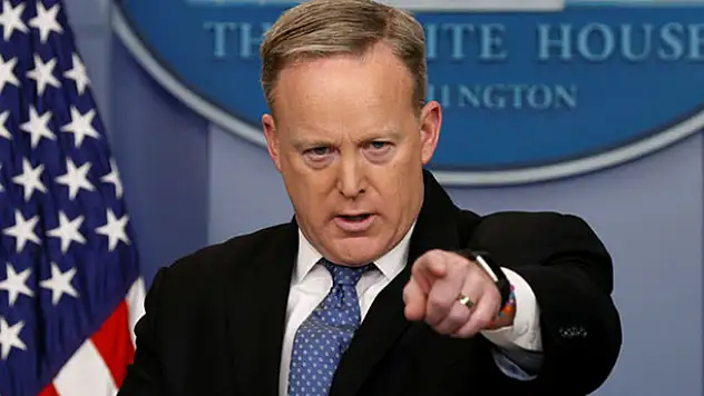 Beyaz Saray Güvenlik Danışmanı Flynn istifa etti