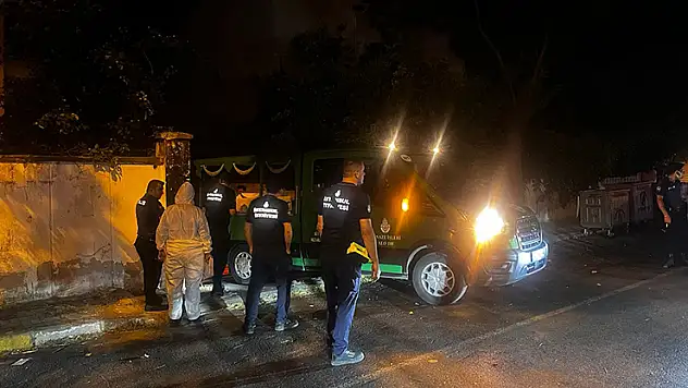 Beylikdüzü'nde metruk binada erkek cesedi bulundu