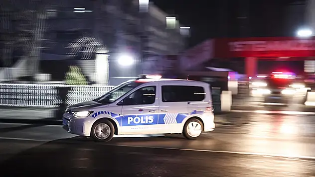 Beyoğlu'nda bir kadını taciz ettiği belirlenen iki şüpheli tutuklandı
