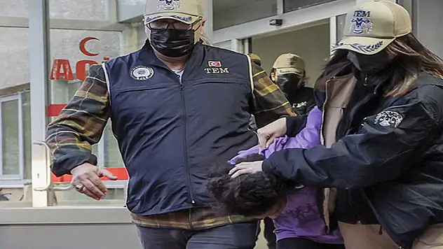 Beyoğlu'ndaki terör saldırısı şüphelileri adliyeye getirildi
